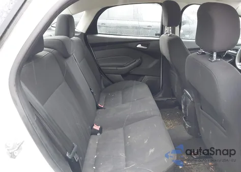 2015 Ford Focus Se z USA, uszkodzony, nr VIN 1FADP3F27FL280374